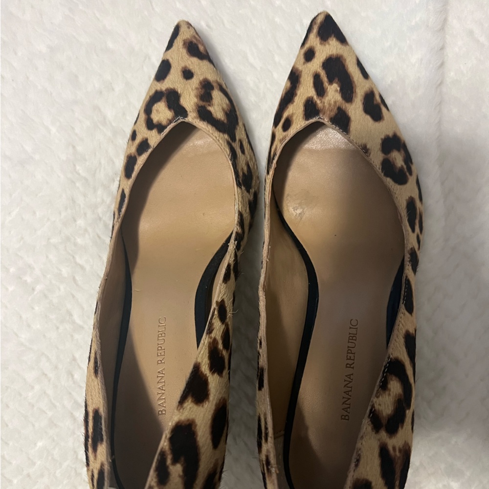 NEW banana republic leopard pumps 100% leather sz 7.5